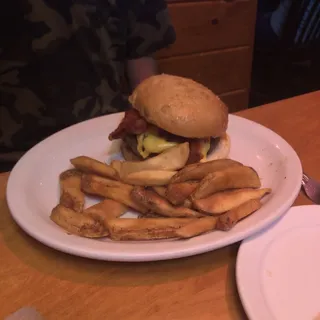 Bacon Cheeseburger*