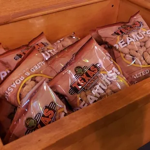 Complimentary Texas RH peanuts