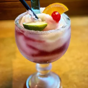 a margarita in a glass