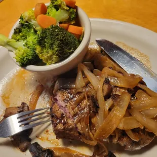 New York strip and veggies