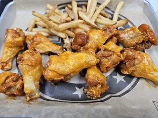 Bandi Lou's