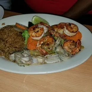 Grilled Shrimp and Oysters