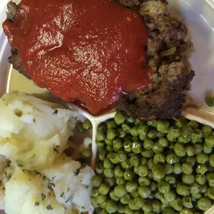 Today&apos;s special! Meatloaf, butter onion potatoes, sweet peas, and desert! Yes please!