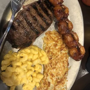 Ribeye, grilled shrimp, Mac N Cheese &amp; Hashbrowns