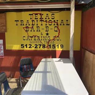 ows table and chairs