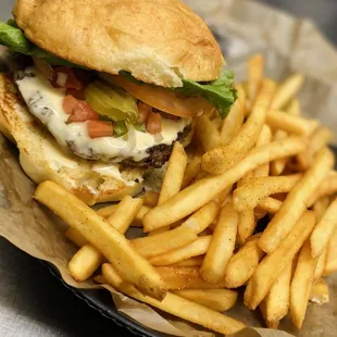 Queso Pico Burger