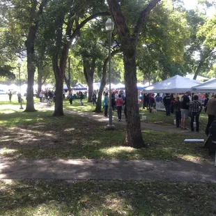 Lots of visitors, both 2- legged and 4-legged, at the Dallas Veggie Fest!