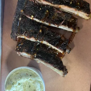Rib dinner with potatoe salad