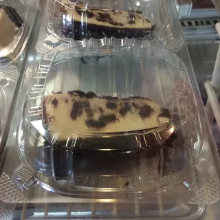 Oreo Mousse Cake