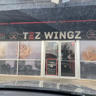 Lemon pepper wings and  fries