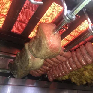 We open for lunch and dinner !!