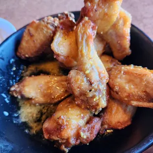 Wings &amp; salad