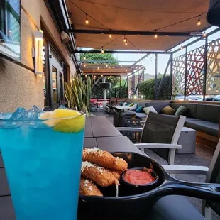 fish and chips, outside