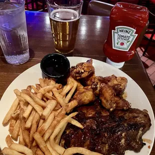Bucket of Bones with the delicious whiskey glaze on both. Yum! And Beer! And Heinz!