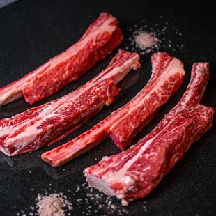 Giant Beef Rib (우대갈비)