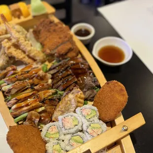 food, sushi, sashimi, sushi and sashimi