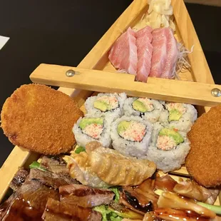 sushi, sashimi, sushi and sashimi, food