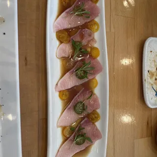 Yellowtail Crudo (6pcs)