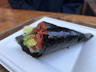 Umi Hand Roll Bar