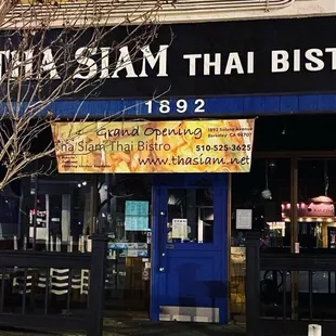 Tha Siam Thai Bistro is officially open