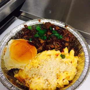 Tha Smokin one meat deal with baked mac n cheese