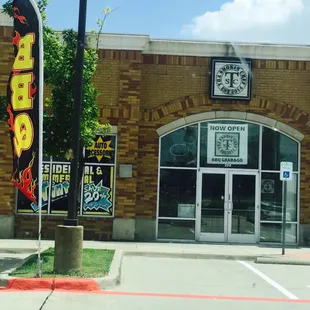 Come see us at out brick and mortar bbq grab &amp; go
