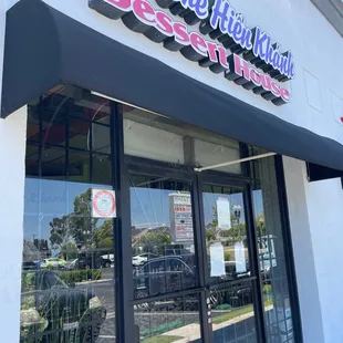 Closed but no sign :(