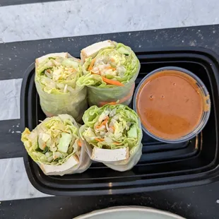 Tofu salad rolls mehh it's just lettuce and noodle...
