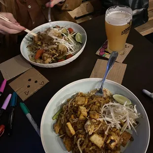 Tofu and chicken pad thai