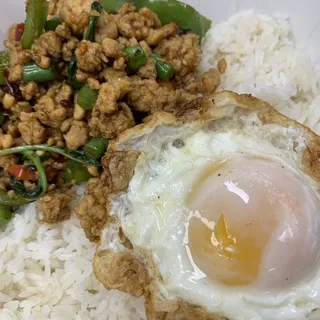 Ka Prao Gai-Kai Dao