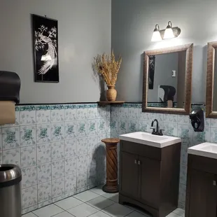 Ladies room