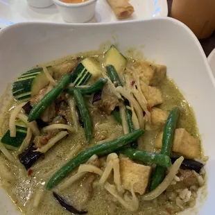Vegan green curry with tofu