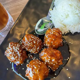 L-16. Orange Chicken Lunch Special