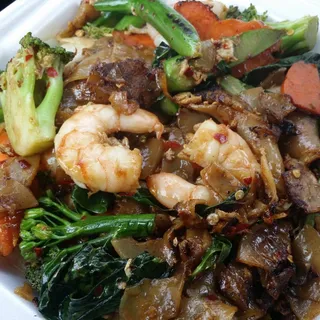 Veggie Tofu Pad See Ewe