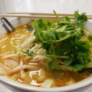 Just burn your tongue/learn how to exhale whilst eating.Don't get in the middle of me/my Kao Poon.Or else,I'll eat you w me. ;) 2