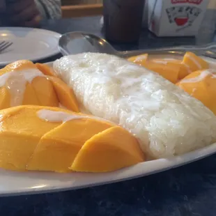 Sweet Mango Sticky Rice