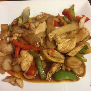 Bangkok Cashew chicken
