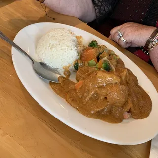 Pra-Rham Peanut Curry