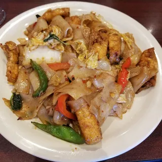 Pad Kee Mao Dinner
