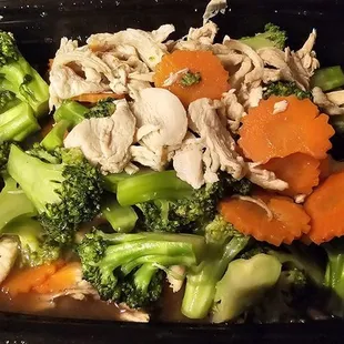 Phad brocoli with chicken takeout $14.99