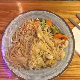Pad Thai with chicken