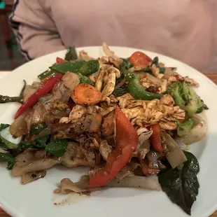 Chicken drunken noodles