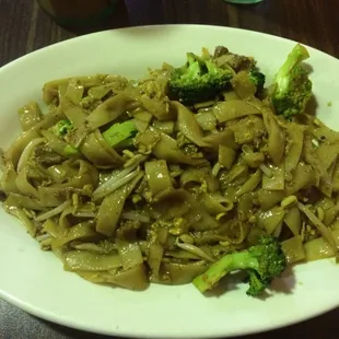Pad Ciu Noodles