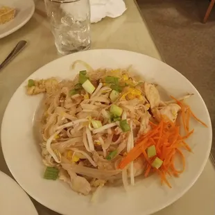 Chicken pad Thai