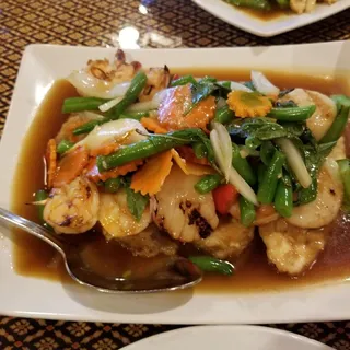 Grilled Shrimp & Scallops