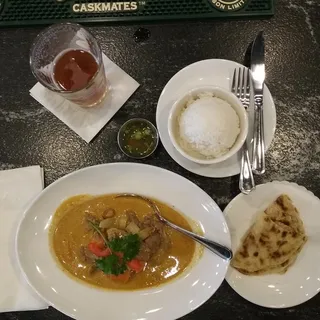 Roti Mussamun Curry