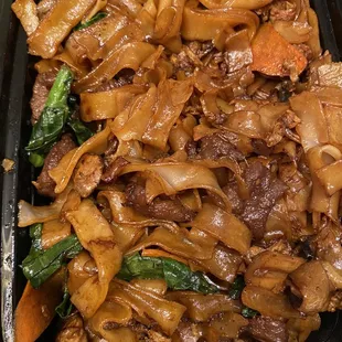 Pad see ew with beef