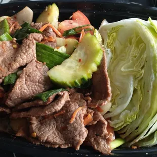 Num neur. Beef salad. Really, really good!