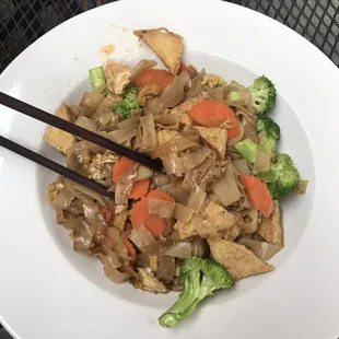 Pad see ew with extra crispy tofu