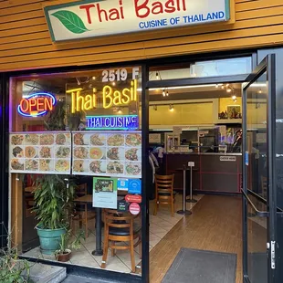 the entrance to the restaurant